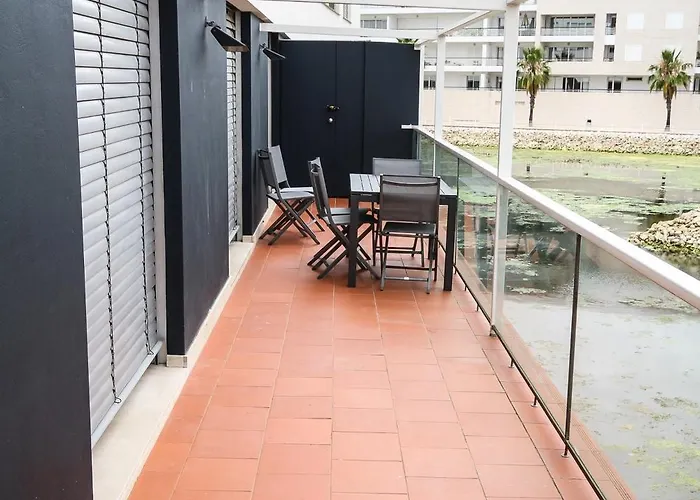 Na Marina De By Algarving Apartamento *